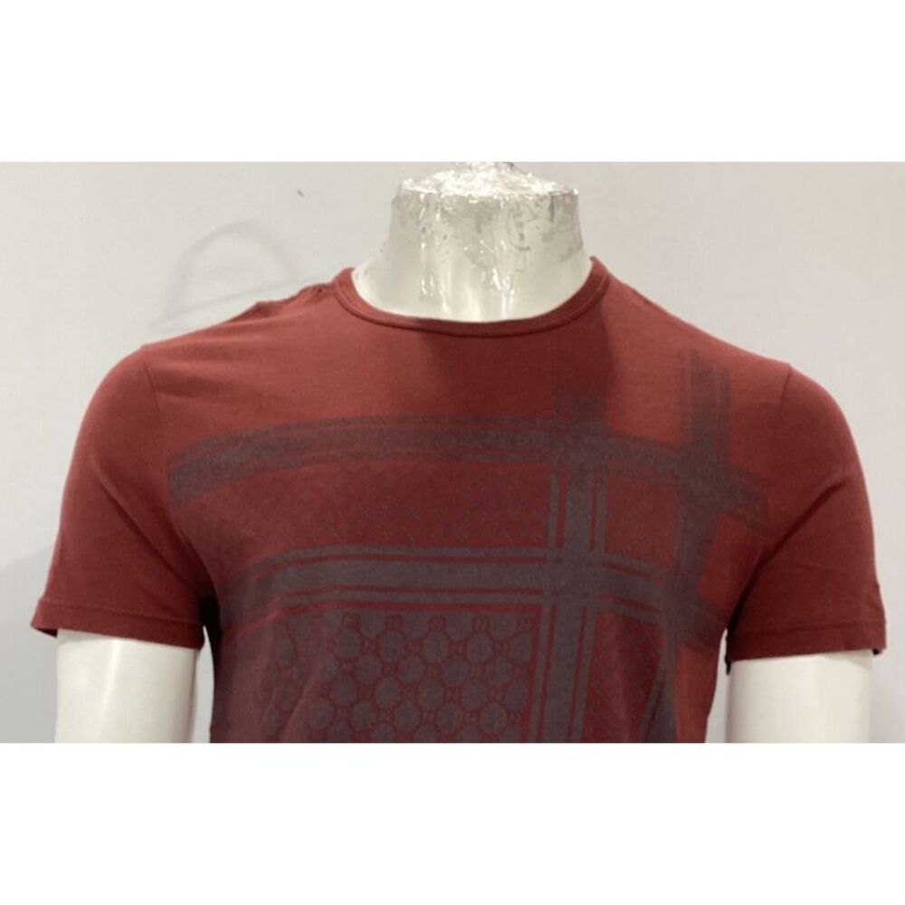 Gucci GG Kefia Print Round Neck T-Shirt in Maroon Cotton - Picture 11 of 12